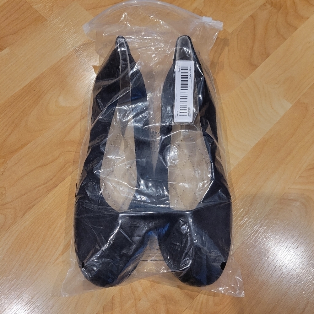 Black Flats Shoes New Size 8.5